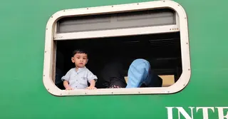 স্বপ্ন ফিরছে বাড়ি